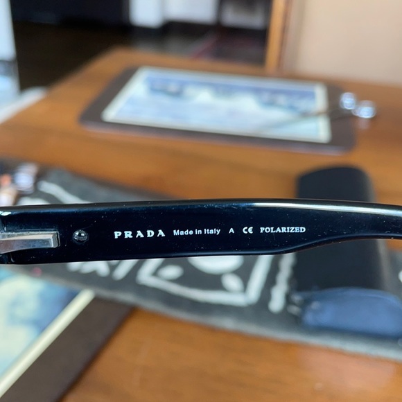 Prada prescription glasses - Picture 3 of 5